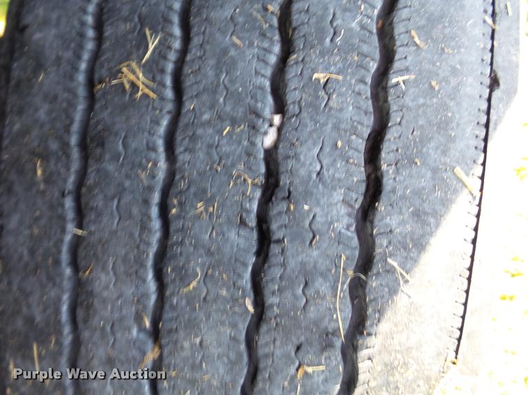 image for item K3360 1996 Mack CH613 semi truck