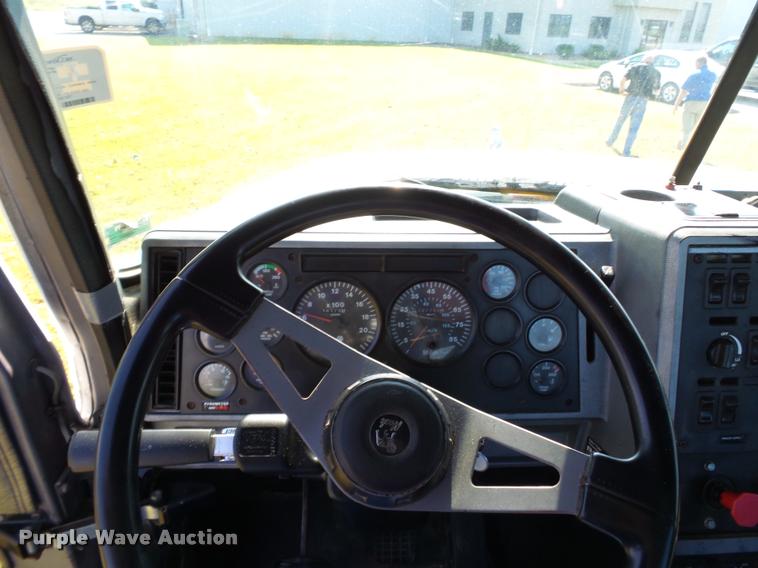 image for item K3360 1996 Mack CH613 semi truck