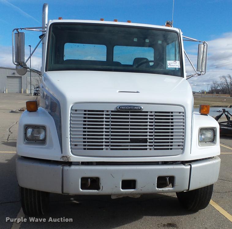 image for item K8010 1998 Freightliner FL80 truck cab and chassis