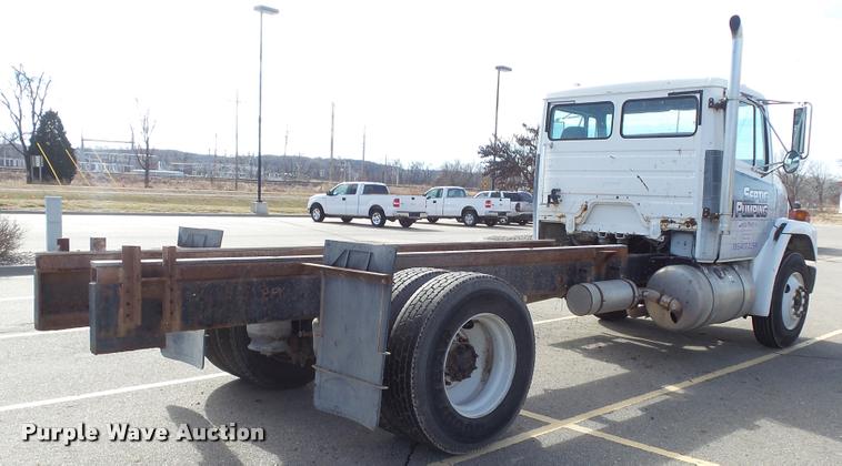 image for item K8010 1998 Freightliner FL80 truck cab and chassis