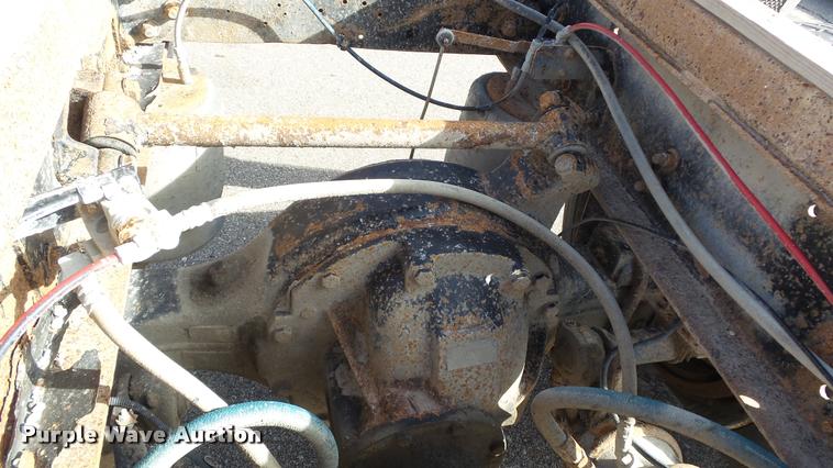 image for item K8010 1998 Freightliner FL80 truck cab and chassis