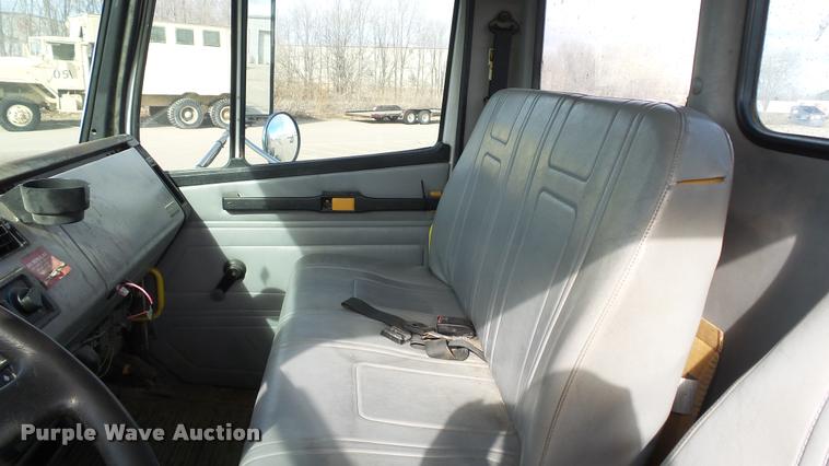 image for item K8010 1998 Freightliner FL80 truck cab and chassis