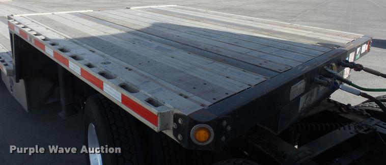 image for item L4534 2014 Fontaine drop deck trailer