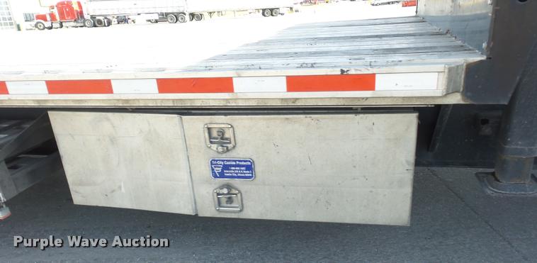 image for item L4534 2014 Fontaine drop deck trailer