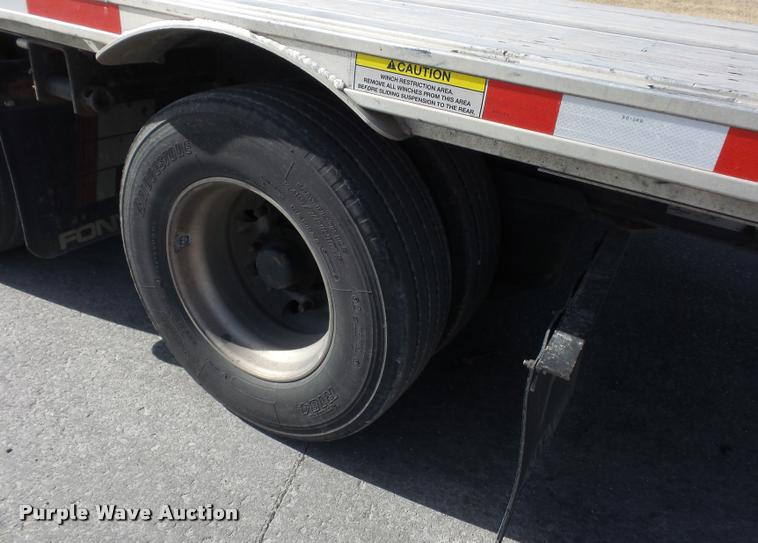 image for item L4534 2014 Fontaine drop deck trailer