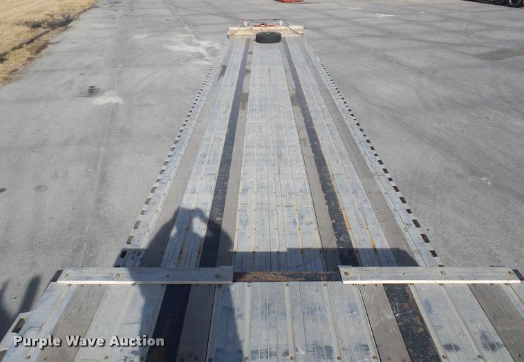 image for item L4534 2014 Fontaine drop deck trailer