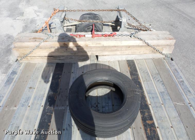 image for item L4534 2014 Fontaine drop deck trailer