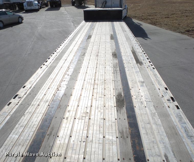 image for item L4534 2014 Fontaine drop deck trailer