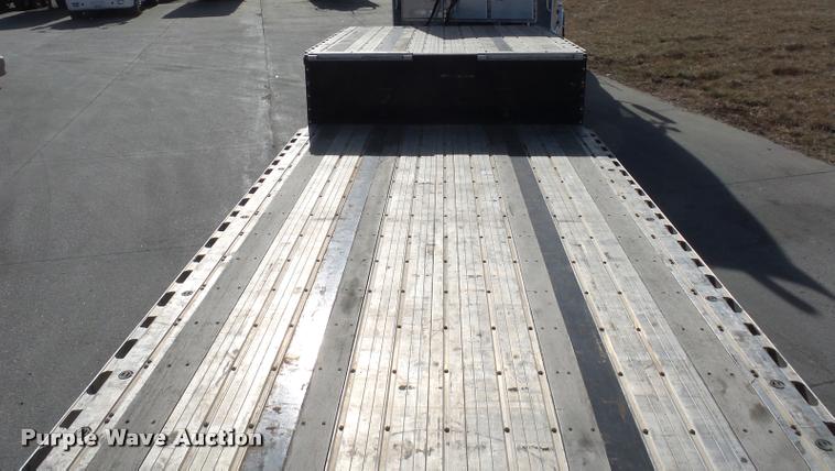 image for item L4534 2014 Fontaine drop deck trailer