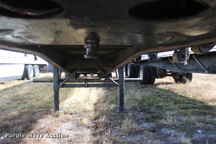 image for item L4947 1998 Wabash 920 flatbed trailer