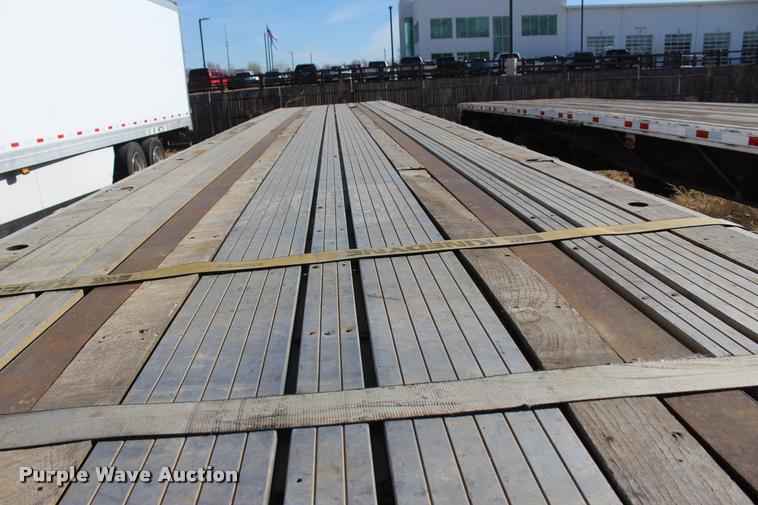 image for item L4947 1998 Wabash 920 flatbed trailer