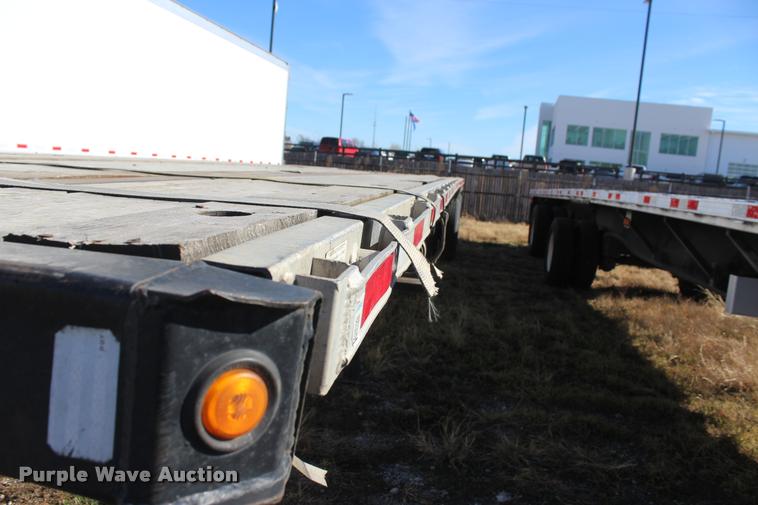 image for item L4947 1998 Wabash 920 flatbed trailer
