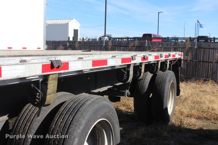image for item L4947 1998 Wabash 920 flatbed trailer