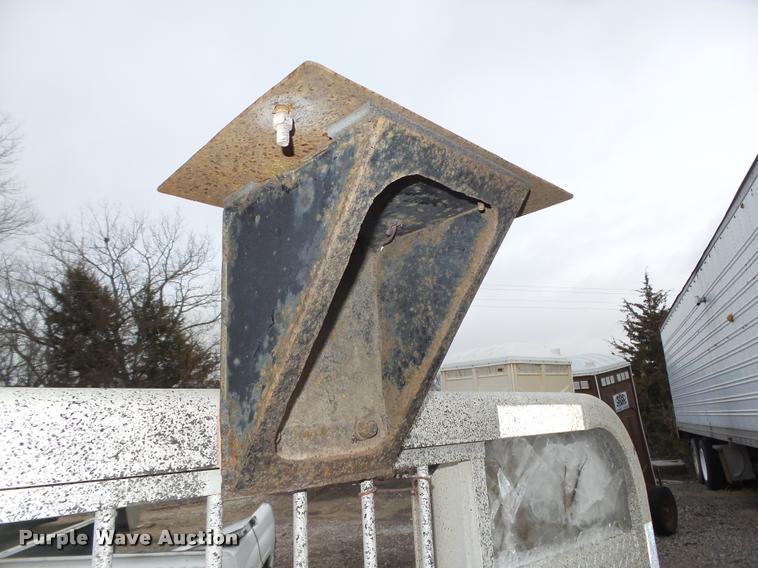 image for item AU9699 Merritt aluminum headache rack