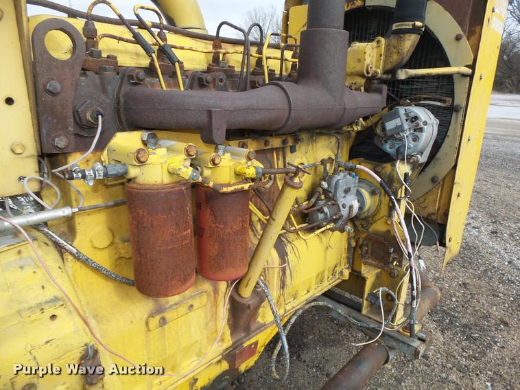 image for item AU9702 International UD407 air blower