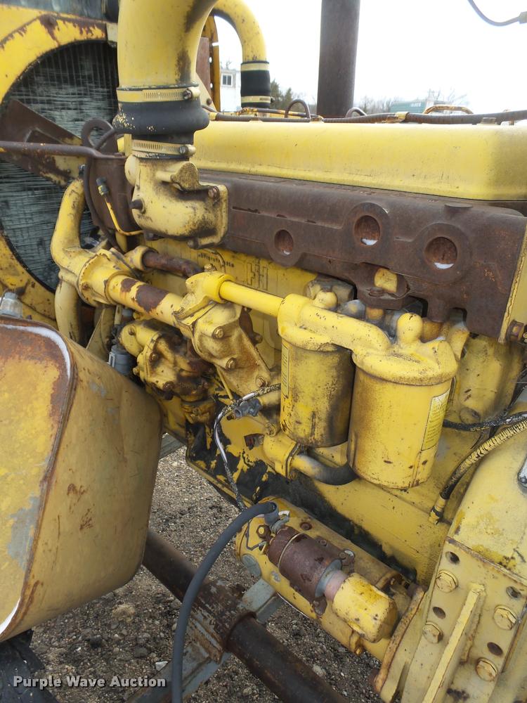 image for item AU9702 International UD407 air blower