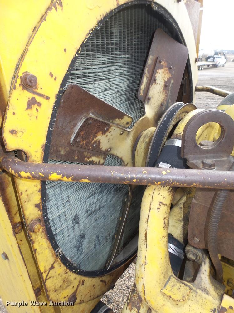 image for item AU9702 International UD407 air blower