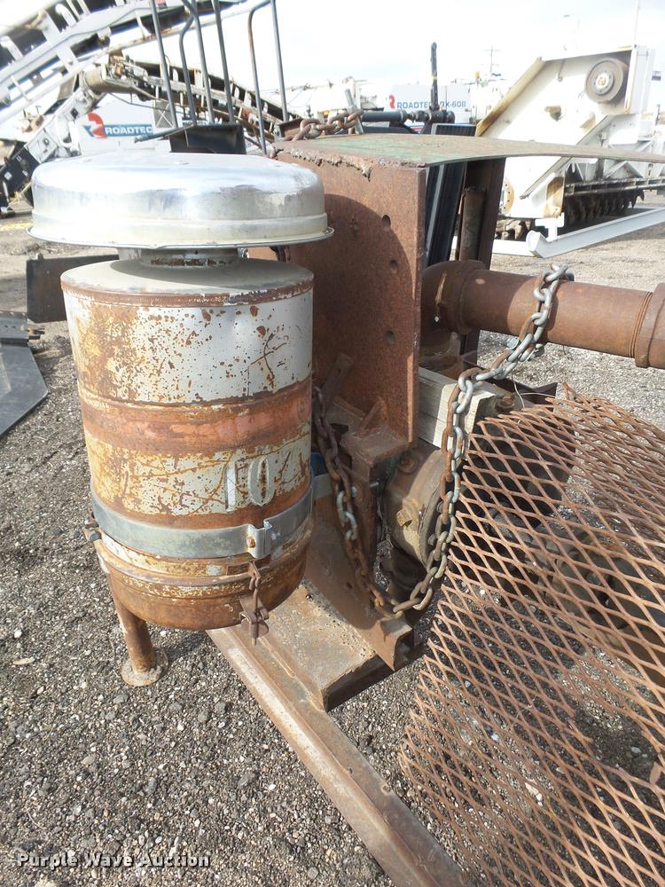 image for item AU9702 International UD407 air blower