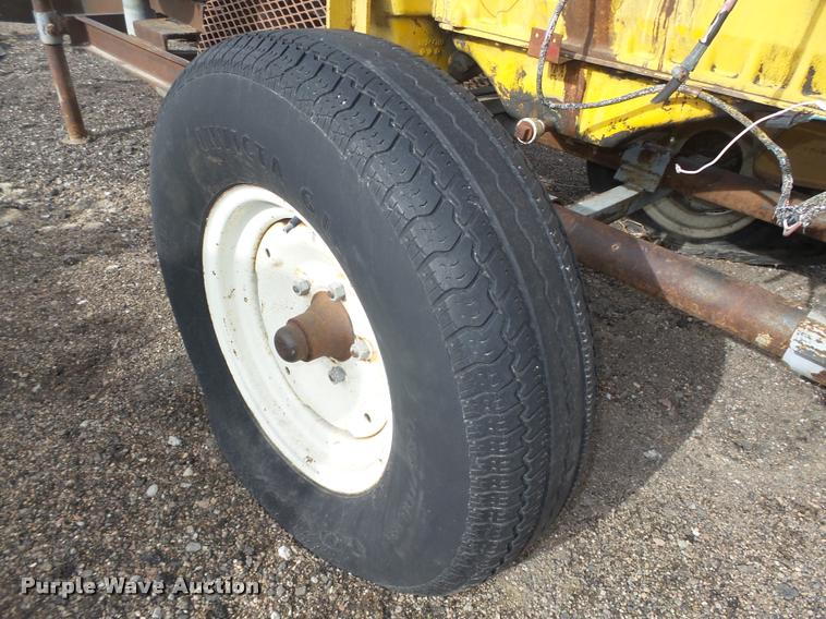 image for item AU9702 International UD407 air blower