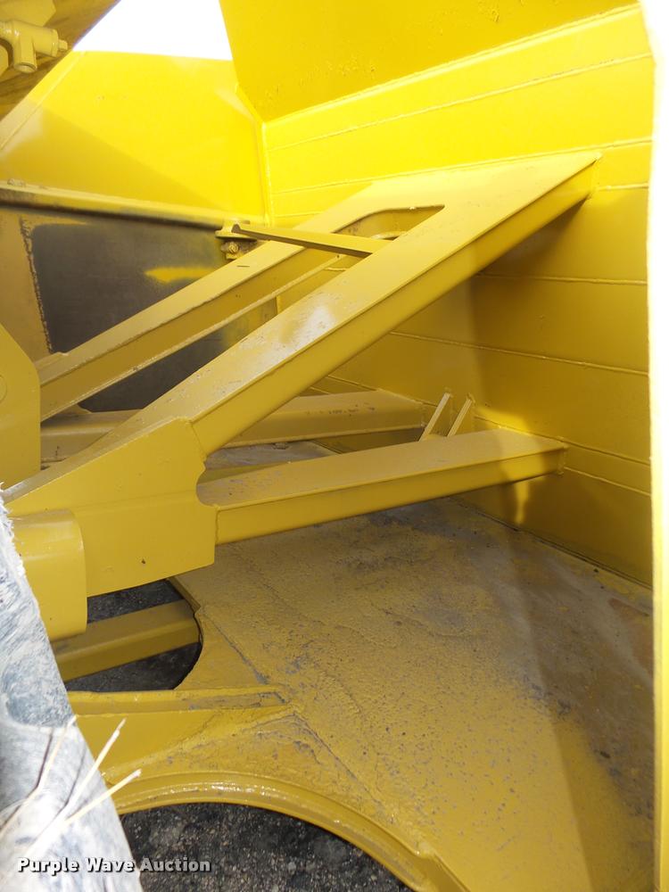 image for item DA0501 Caterpillar 615C Series I elevating scraper