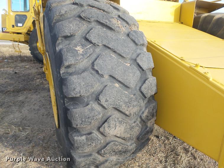 image for item DA0501 Caterpillar 615C Series I elevating scraper