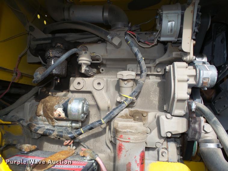 image for item DA0502 2007 Superior DT80 sweeper