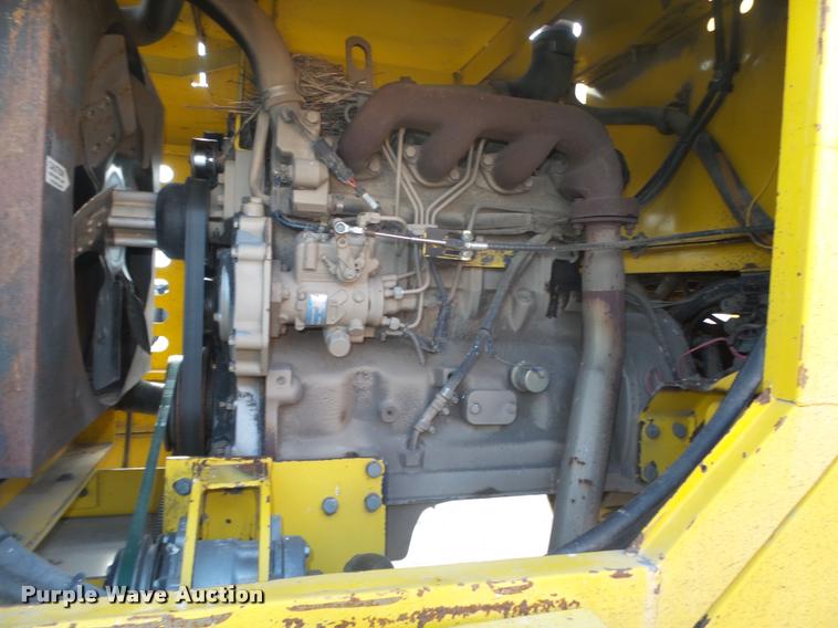 image for item DA0502 2007 Superior DT80 sweeper