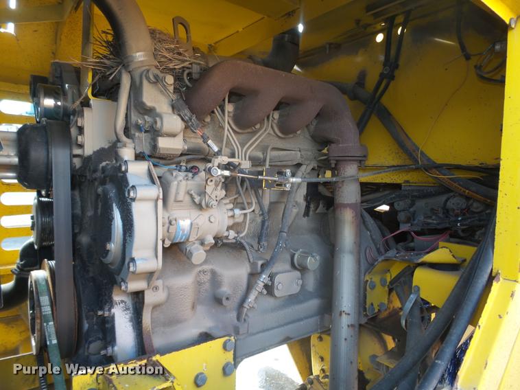 image for item DA0502 2007 Superior DT80 sweeper