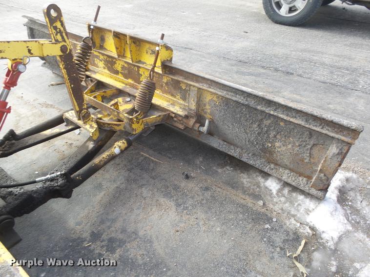 image for item DA0502 2007 Superior DT80 sweeper