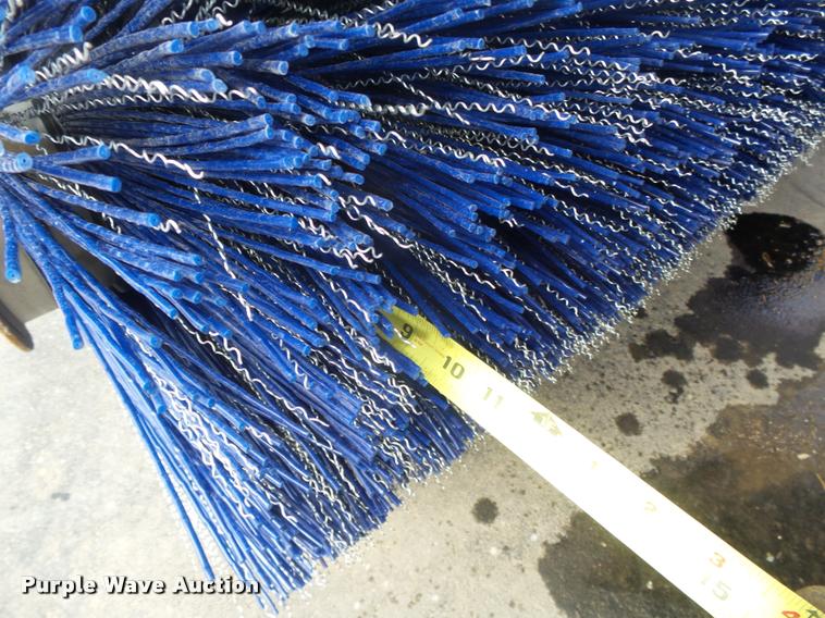 image for item DA0502 2007 Superior DT80 sweeper