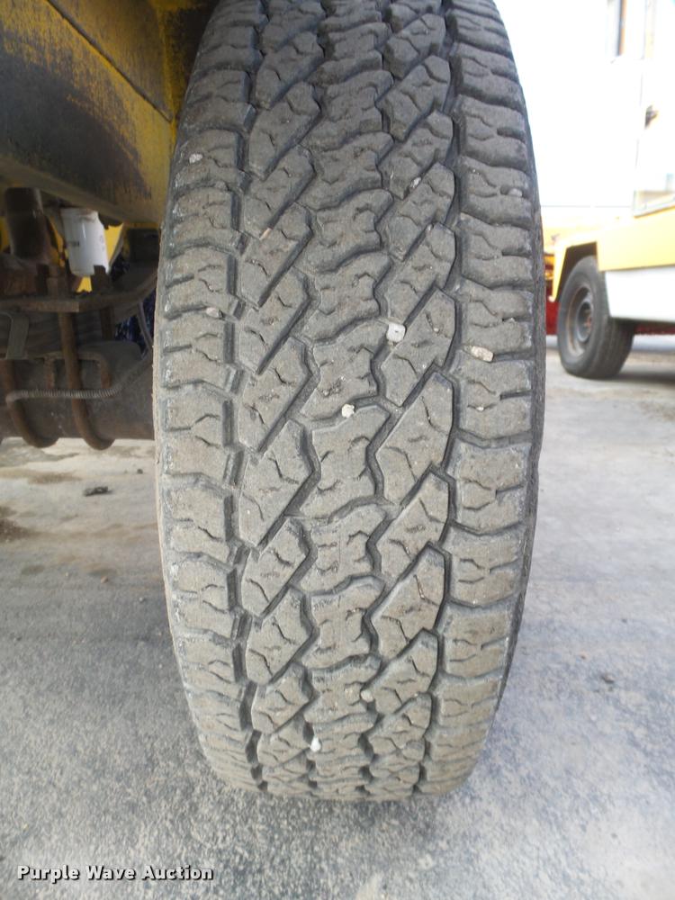 image for item DA0502 2007 Superior DT80 sweeper