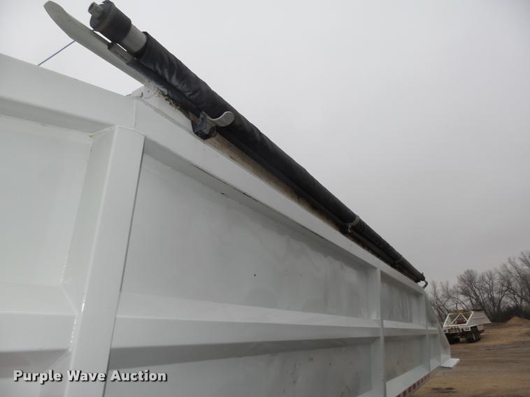 image for item DA0503 2012 Dakota 4300BDT bottom dump trailer