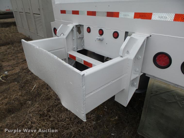 image for item DA0503 2012 Dakota 4300BDT bottom dump trailer