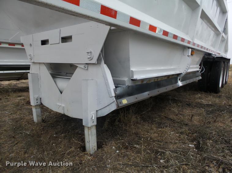 image for item DA0503 2012 Dakota 4300BDT bottom dump trailer