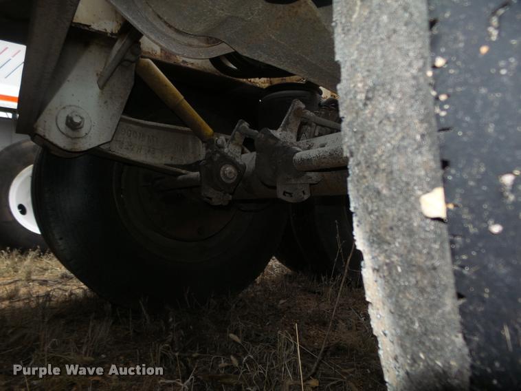 image for item DA0503 2012 Dakota 4300BDT bottom dump trailer