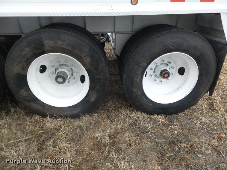 image for item DA0503 2012 Dakota 4300BDT bottom dump trailer