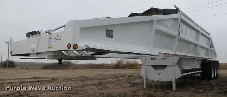 image for item DA0504 2013 Dakota 4300BDT bottom dump trailer