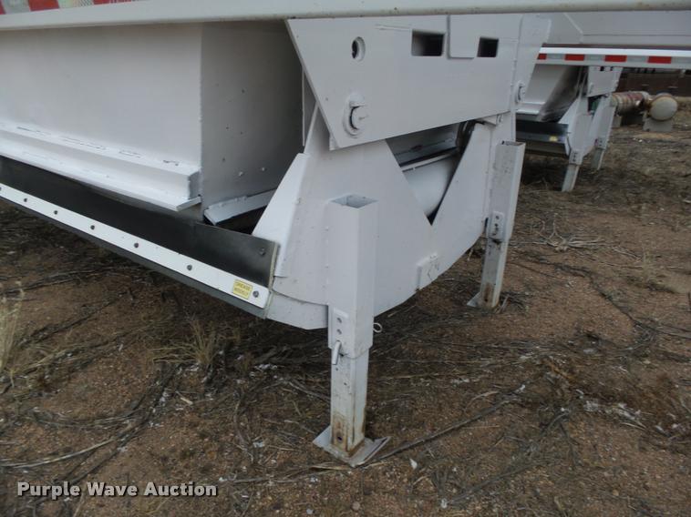 image for item DA0504 2013 Dakota 4300BDT bottom dump trailer