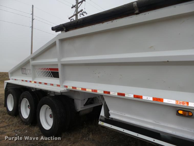image for item DA0504 2013 Dakota 4300BDT bottom dump trailer