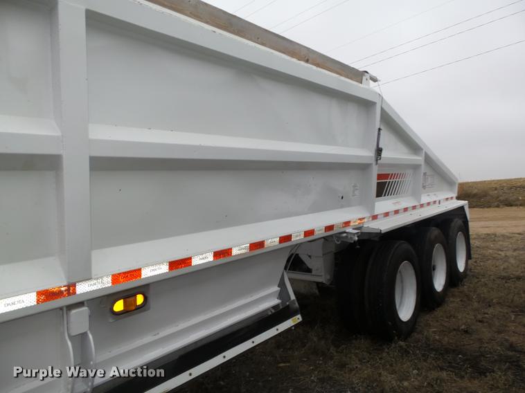 image for item DA0504 2013 Dakota 4300BDT bottom dump trailer