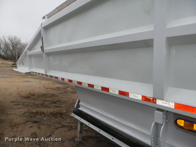image for item DA0504 2013 Dakota 4300BDT bottom dump trailer