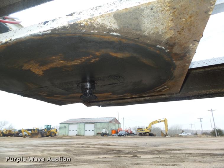 image for item DA0504 2013 Dakota 4300BDT bottom dump trailer