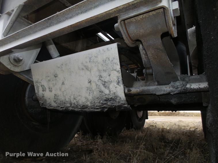 image for item DA0504 2013 Dakota 4300BDT bottom dump trailer