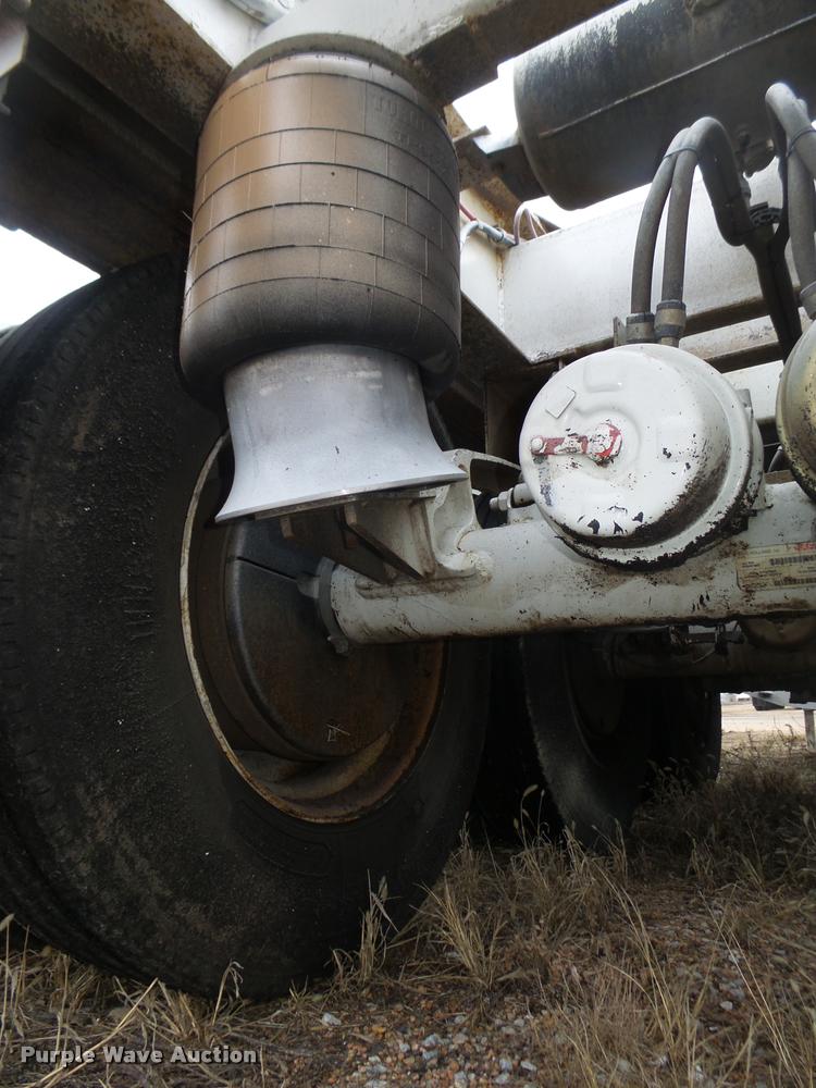 image for item DA0504 2013 Dakota 4300BDT bottom dump trailer