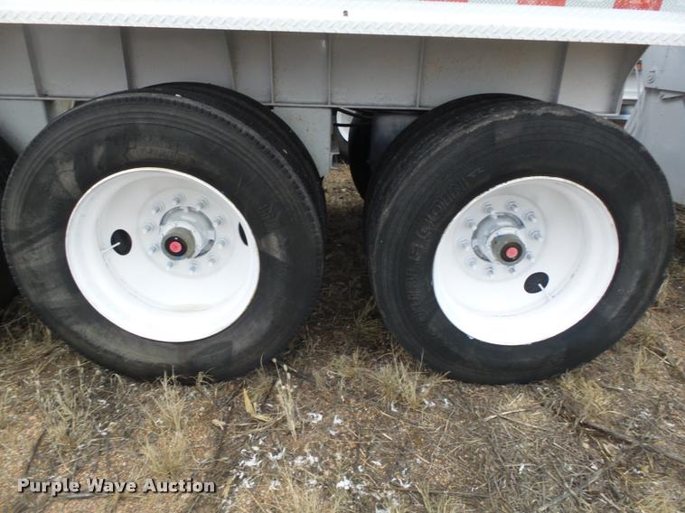 image for item DA0504 2013 Dakota 4300BDT bottom dump trailer