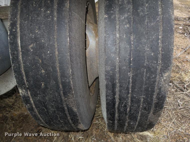 image for item DA0504 2013 Dakota 4300BDT bottom dump trailer