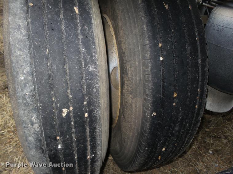 image for item DA0504 2013 Dakota 4300BDT bottom dump trailer