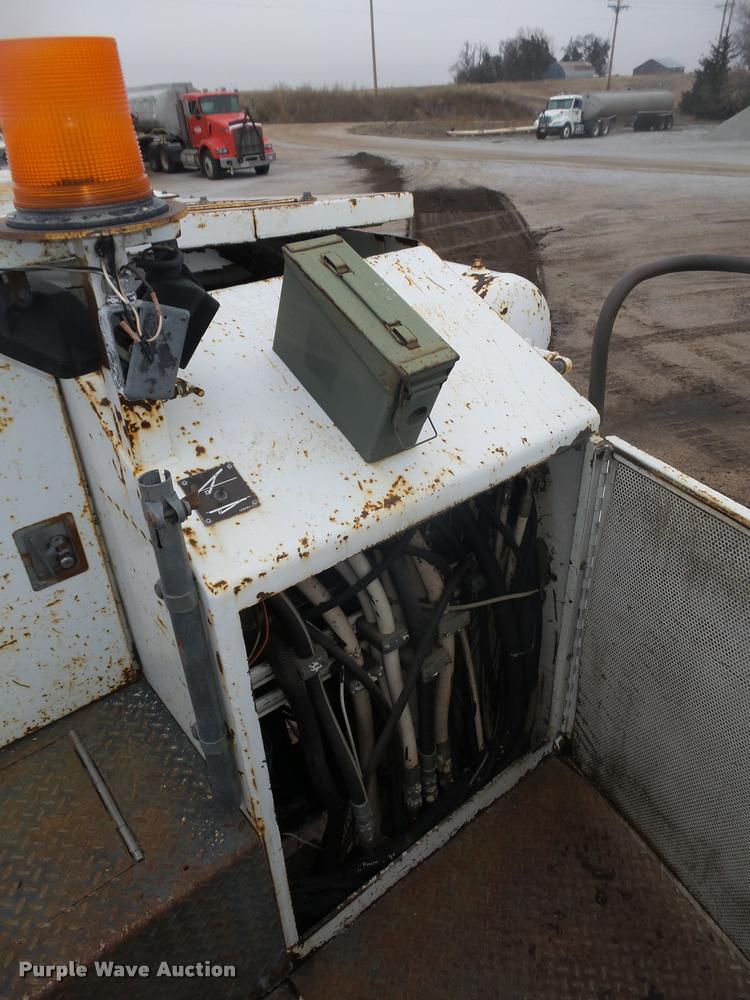 image for item DA0505 1997 Roadtec RX60B milling machine