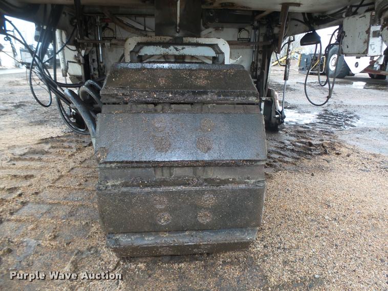 image for item DA0505 1997 Roadtec RX60B milling machine