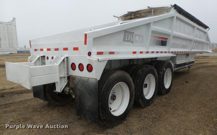 image for item DA0507 2012 Dakota 4300BDT bottom dump trailer